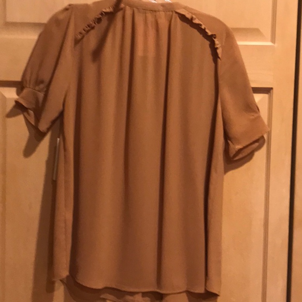 New Doe & Rae Ruffle Puff  Sleeve Blouse - Picture 5 of 7
